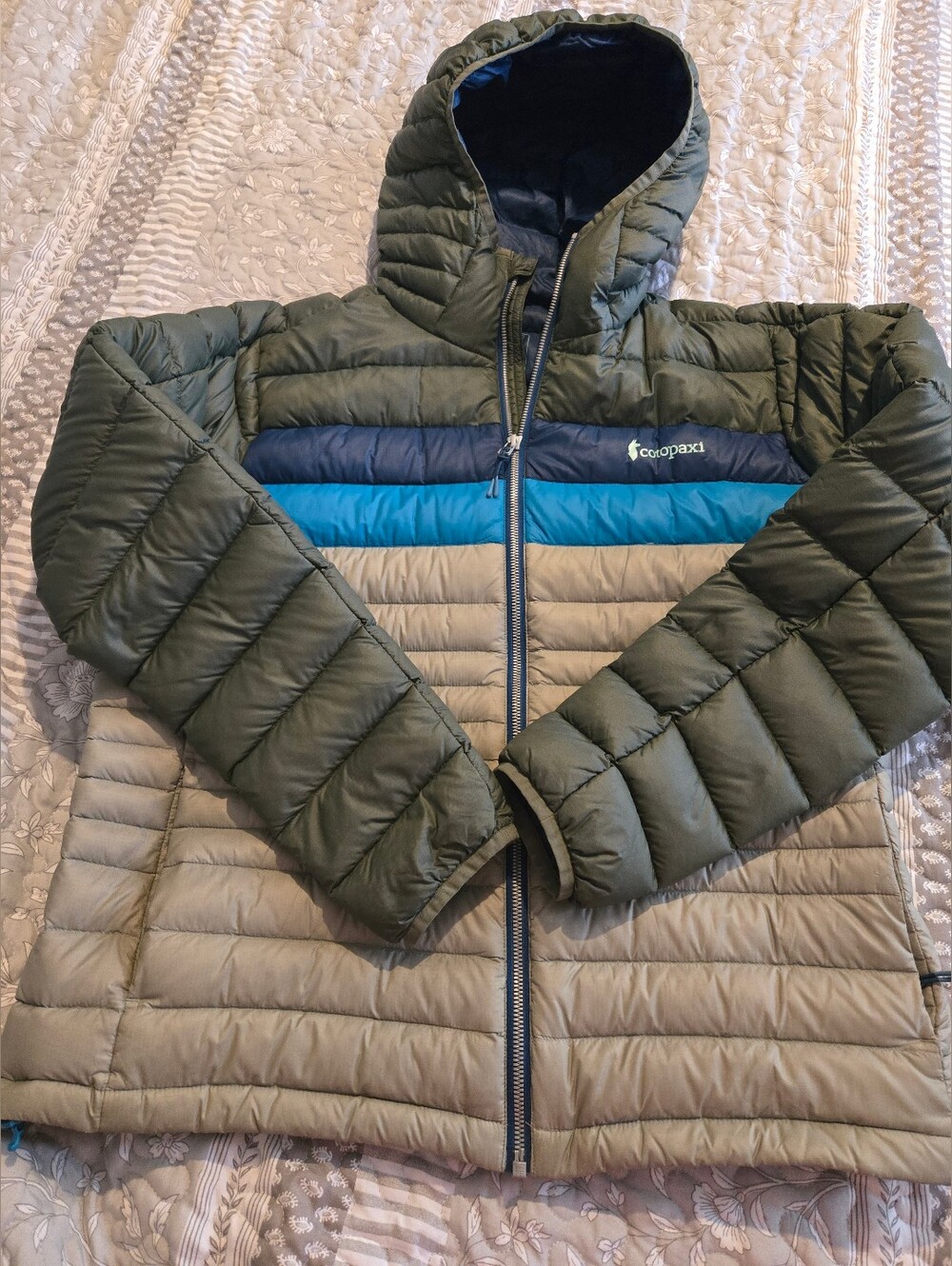 Cotopaxi Fuego Womens XL Puffer